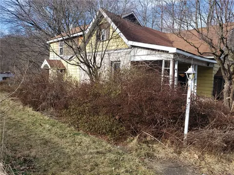 502 Market St, Bolivar, PA 15923