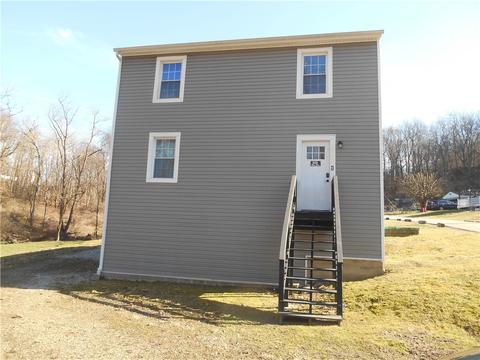 101 Homer Dr, Jeannette, PA 15644