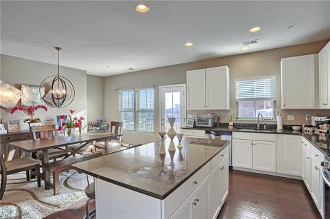 892 Beacon, Mccandless, PA 15237 photo 7