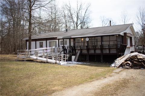 2353 Leff Ave, Jamestown, PA 16134