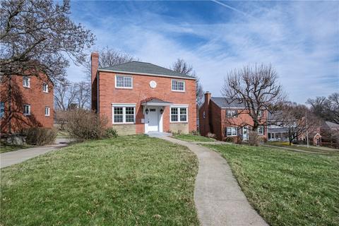4 Robinhood Rd, Green Tree, PA 15220