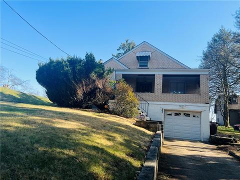 3565 Outlook Dr, West Mifflin, PA 15122