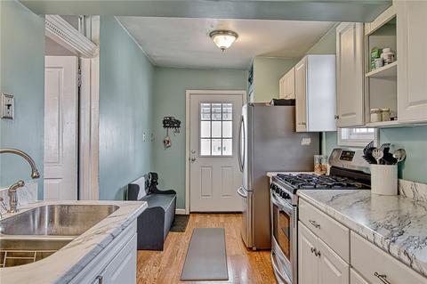 205 Hook St, Mars, PA 16046 photo 13