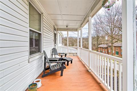 205 Hook St, Mars, PA 16046 photo 4