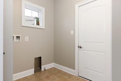 4830 Stonebridge Dr, Hampton, PA 15044 photo 8