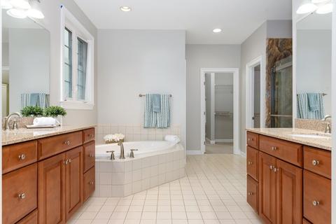 4830 Stonebridge Dr, Hampton, PA 15044 photo 16