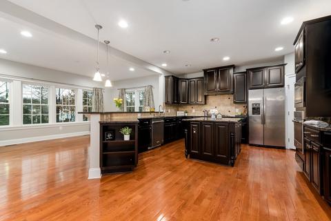 4830 Stonebridge Dr, Hampton, PA 15044 photo 6