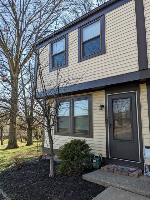 3098 Dara Dr, South Park, PA 15129