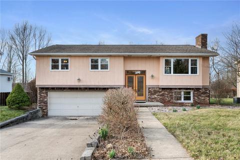 235 Sunrise Dr, Irwin, PA 15642