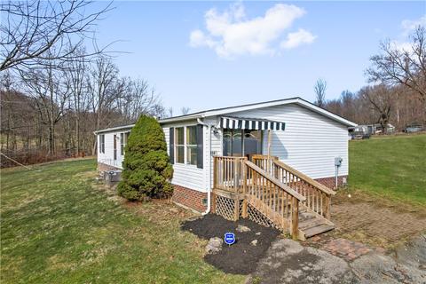 450 Concord Circle Rd, Beaver Falls, PA 15010
