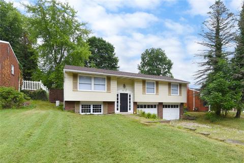 649 Carnival Dr, Pittsburgh, PA 15239