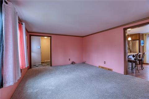 140 Dover Dr, Coraopolis, PA 15108 photo 9