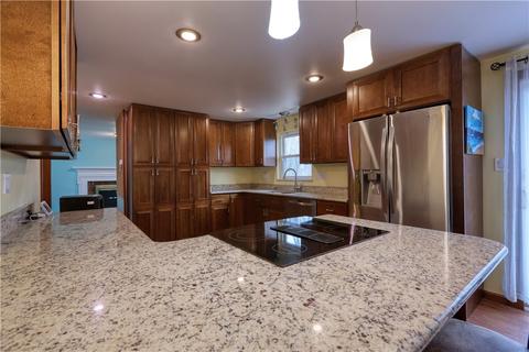 140 Dover Dr, Coraopolis, PA 15108 photo 7