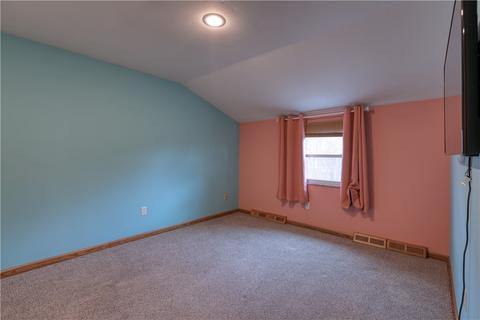 140 Dover Dr, Coraopolis, PA 15108 photo 16