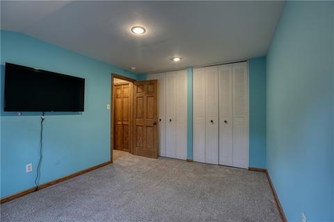 140 Dover Dr, Coraopolis, PA 15108 photo 17