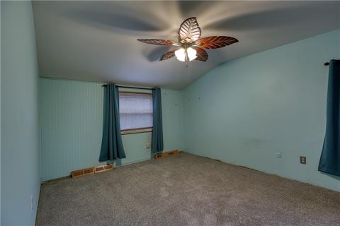 140 Dover Dr, Coraopolis, PA 15108 photo 12