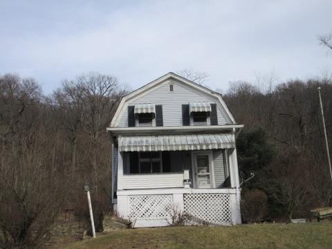 804 2nd Ave E, Beaver Falls, PA 15010