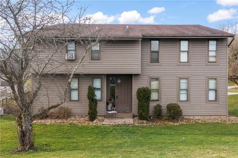 1696 Ridgewood Dr, Washington, PA 15301