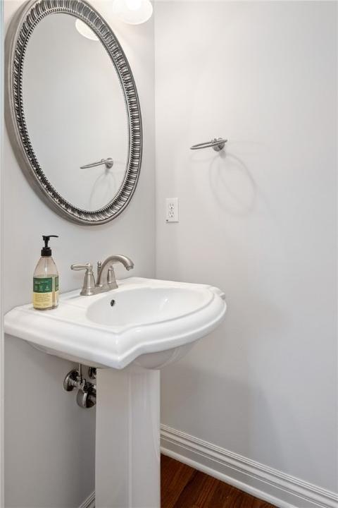 546 E Vanderbilt Dr, Mars, PA 16046 photo 9