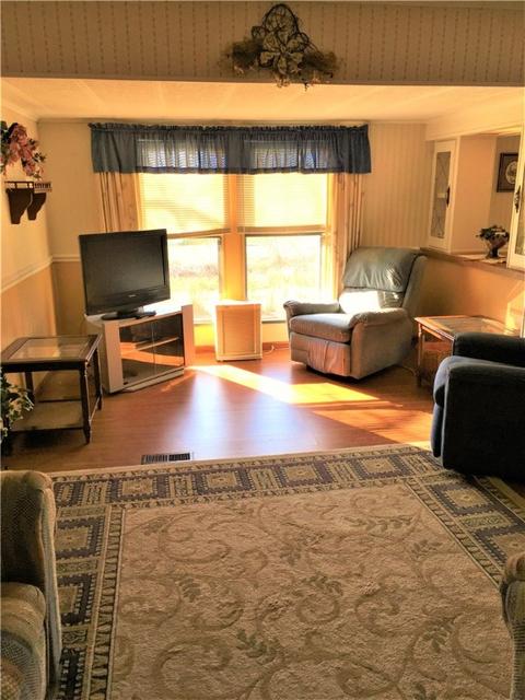 9 Oak Ln, Eighty Four, PA 15330 photo 6