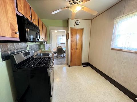 322 Silver Maple Ave, Smith, PA 15054 photo 8