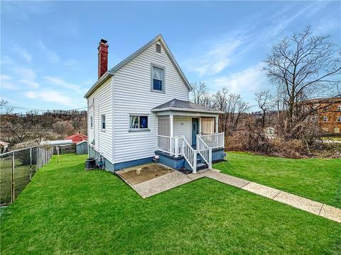 322 Silver Maple Ave, Smith, PA 15054 photo 3