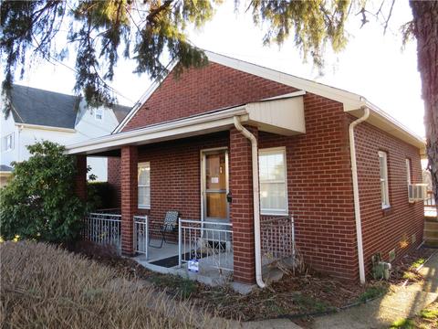 1747 Freeport Rd, Arnold, PA 15068