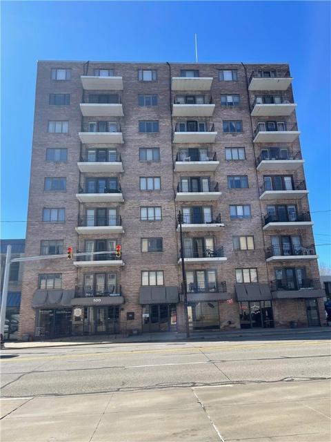 520 Washington Rd #805, Mt Lebanon, PA 15228