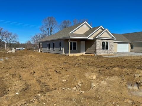 97 Wynfield Ln, New Wilmington, PA 16142