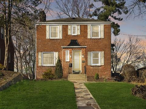475 Parkview Dr, Pittsburgh, PA 15243