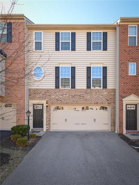 1003 Pointe View Dr, Mars, PA 16046 photo 1