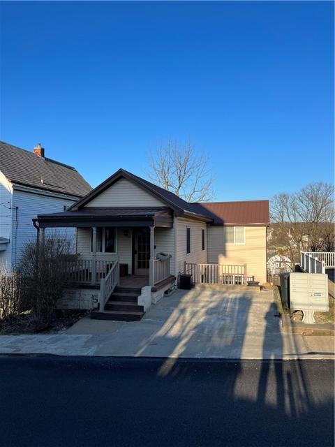 25 Hill St, Manor, PA 15665