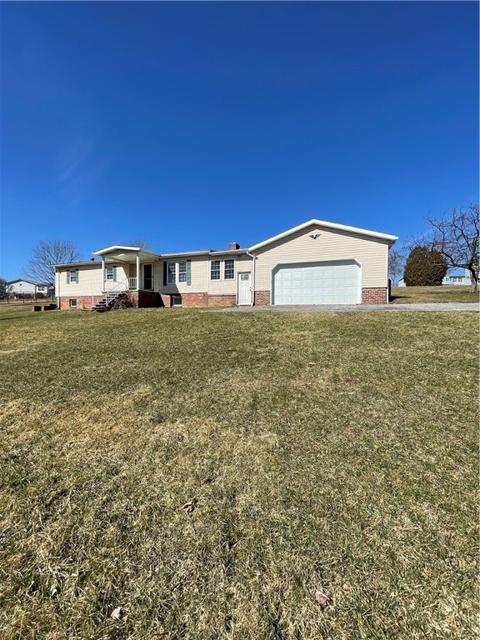 322 James F Barron Dr, Jennerstown, PA 15547
