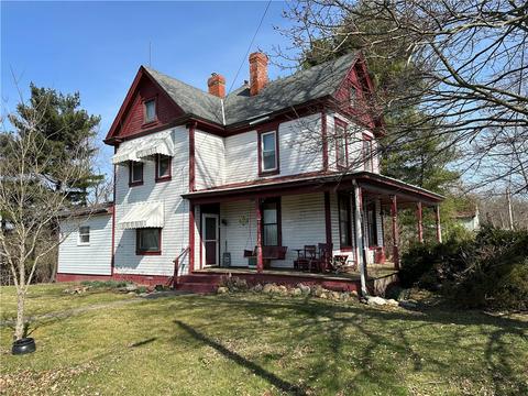 11 Main St, Marianna, PA 15345