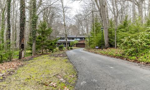 136 Dehaven Rd, Beaver Falls, PA 15010
