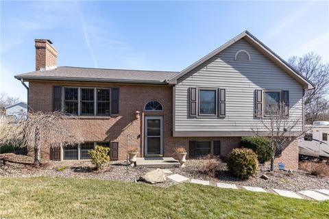 138 Lake Dr, Beaver, PA 15009