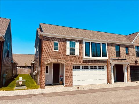 439 Roebling Ct, Cranberry Township, PA 16066