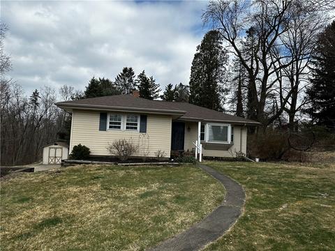 1721 Beaver Grade Rd, Moon Township, PA 15108