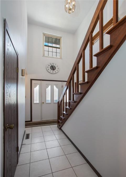 404 Jackson Dr, Apollo, PA 15613 photo 2