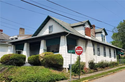 647 Chestnut St, Springdale, PA 15144