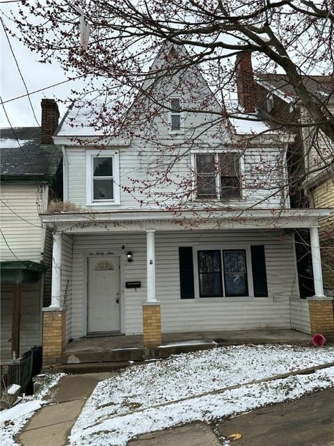 1039 Marena St, Pittsburgh, PA 15220