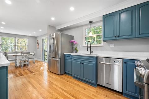 345 Roosevelt Rd, Pittsburgh, PA 15237 photo 2