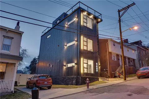 1427 Sandusky St, Pittsburgh, PA 15212