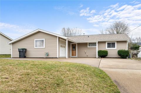 411 Lincolnshire Dr, Cranberry Township, PA 16066