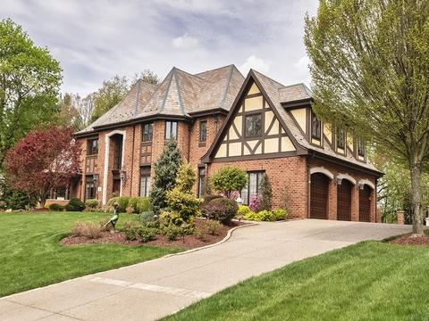 222 Salem Dr, Pittsburgh, PA 15241