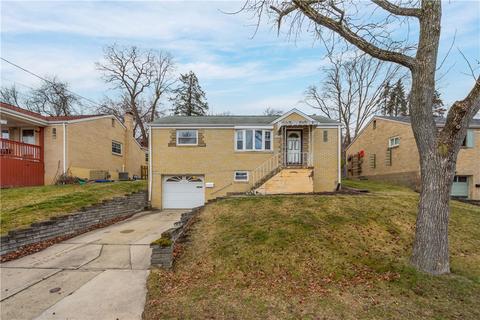 1374 Kinmount St, Pittsburgh, PA 15205