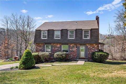 712 Thornwick Dr, Pittsburgh, PA 15243