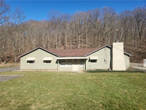 1730 Dime Rd, Vandergrift, PA 15690