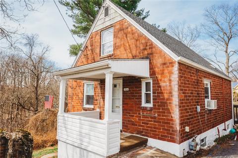 1828 Filmore St, Aliquippa, PA 15001