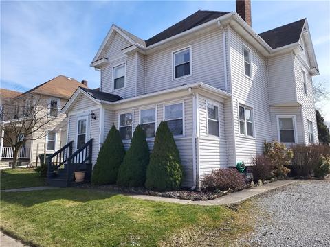 129 Spring Ave, Ellwood City, PA 16117